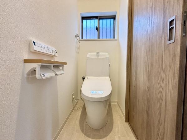 堺市東区日置荘原寺町の中古一戸建て(トイレ)