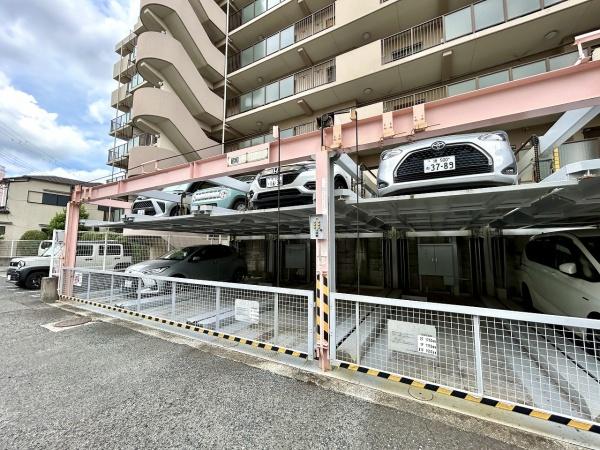 パレス泉北深井(駐車場)