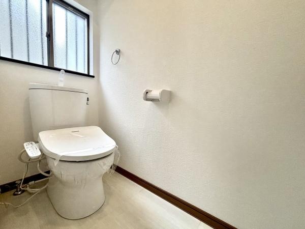 堺市中区毛穴町の中古一戸建て(トイレ)