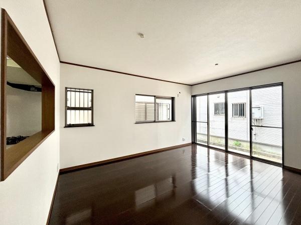 堺市中区毛穴町の中古一戸建て(リビング)