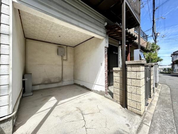 堺市東区草尾の中古一戸建て(駐車場)