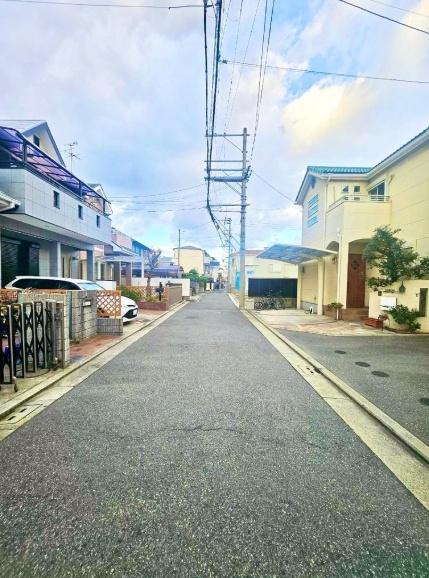堺市西区浜寺諏訪森町中１丁の中古一戸建て