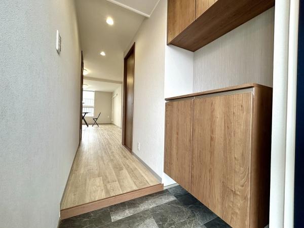 泉ヶ丘コーポラスA棟(玄関)