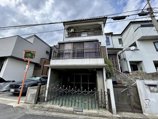 堺市堺区北波止町の中古一戸建て(前面道路含む現地写真)