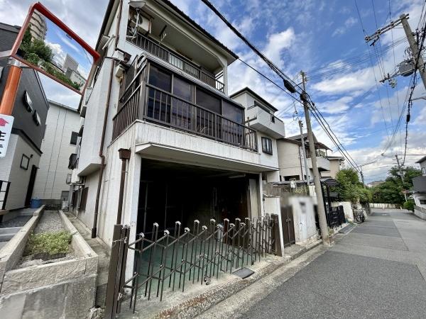 堺市堺区北波止町の中古一戸建て(前面道路含む現地写真)