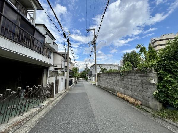 堺市堺区北波止町の中古一戸建て(前面道路含む現地写真)