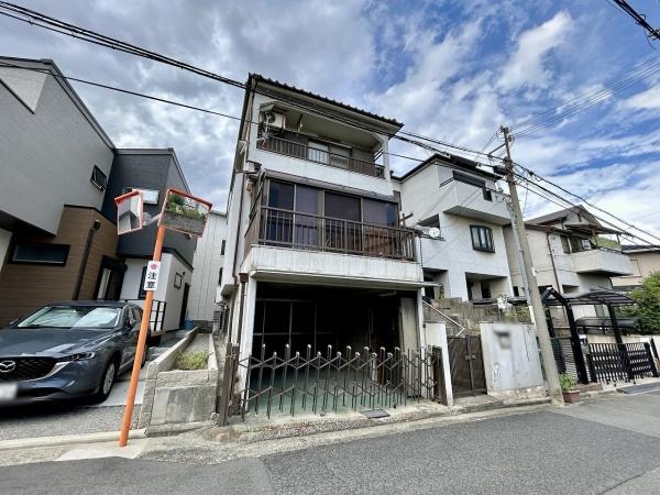 堺市堺区北波止町の中古一戸建て(前面道路含む現地写真)