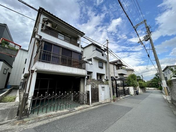 堺市堺区北波止町の中古一戸建て(前面道路含む現地写真)