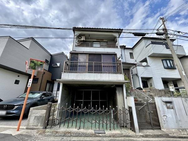 堺市堺区北波止町の中古一戸建て(前面道路含む現地写真)