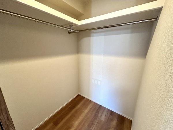 グランクラッセ上野芝向ヶ丘(収納)