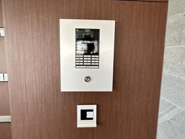 グランクラッセ上野芝向ヶ丘(エントランス)