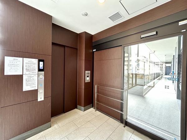 グランクラッセ上野芝向ヶ丘(エントランス)