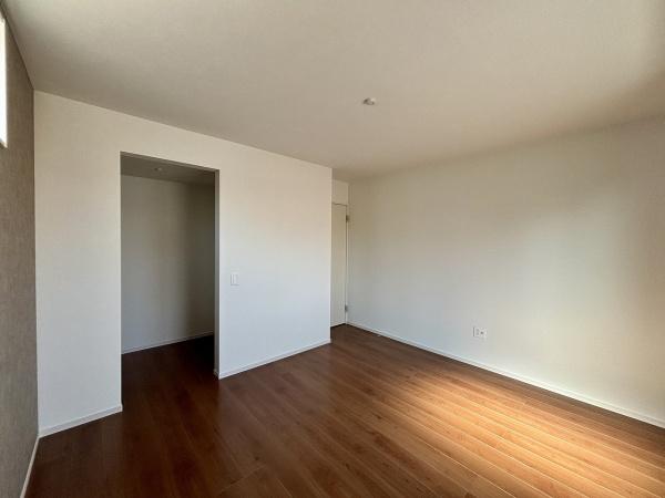 堺市西区浜寺石津町中5丁　新築戸建