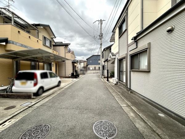 堺市中区福田の中古一戸建て(前面道路含む現地写真)