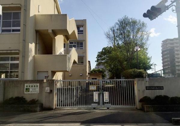 ルネシエスタB棟(堺市立西百舌鳥小学校)