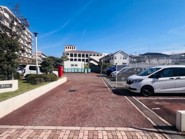 ファミール北野田(駐車場)