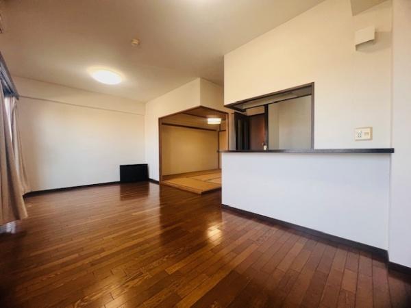 ファミール北野田(リビング)