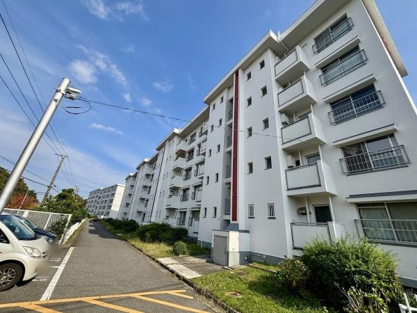 泉北茶山台第1次住宅6号棟