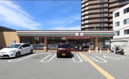 ファミールハイツ上野芝Ⅱ番館(セブンイレブン堺東上野芝町2丁店)