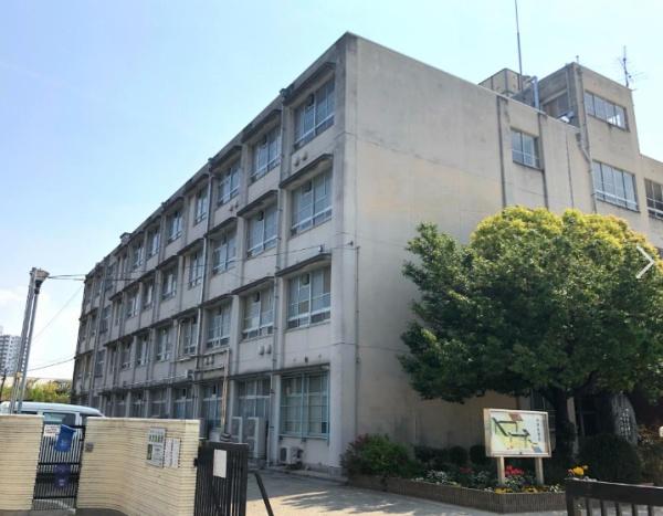 堺市中区平井の中古一戸建て(堺市立平井中学校)