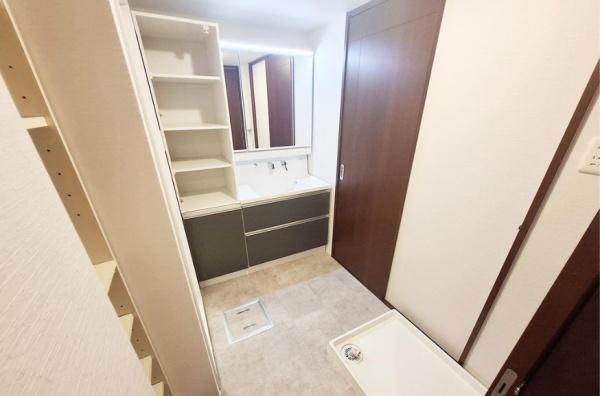 ローレルコート鳳