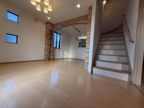 和泉市内田町4丁目　中古戸建