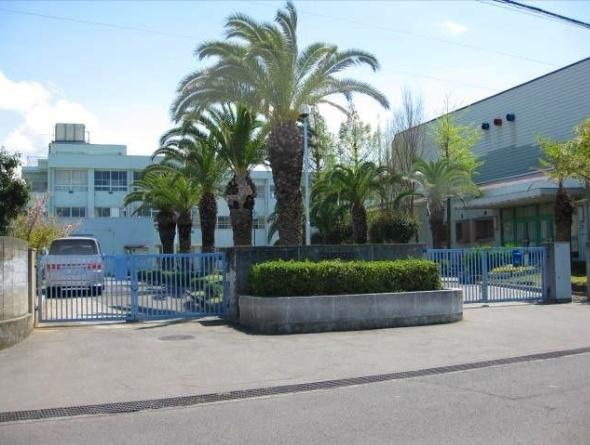 和泉市東阪本町の中古一戸建て(和泉市立郷荘中学校)