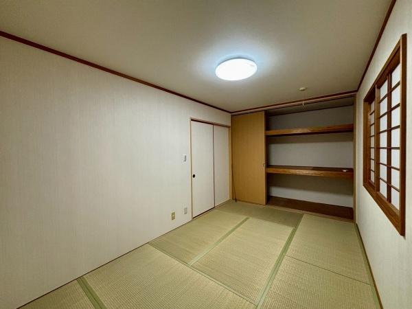 羽曳野市軽里３丁目の中古一戸建て