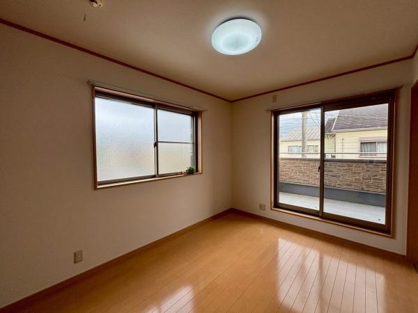 羽曳野市軽里３丁目の中古一戸建て
