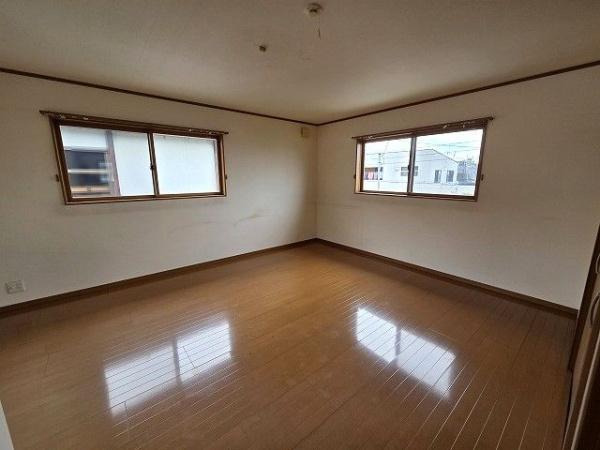 岸和田市東ケ丘町の中古一戸建て