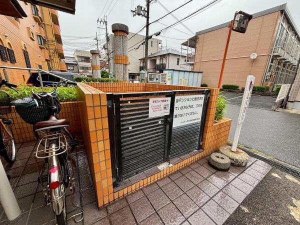 ふぁみーゆ松原参番館