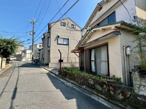 堺市西区上野芝向ヶ丘町２丁の土地