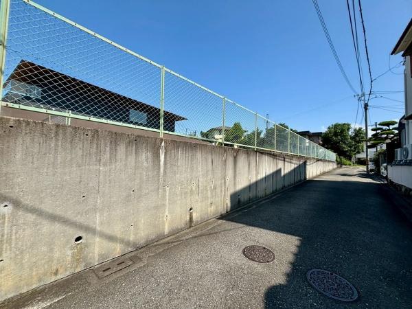 堺市西区上野芝向ヶ丘町２丁の土地