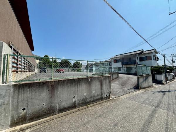 堺市西区上野芝向ヶ丘町２丁の土地