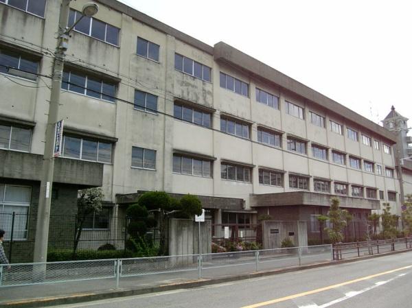 八尾市久宝寺６丁目の中古一戸建て(八尾市立久宝寺中学校)