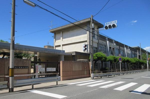東大阪市三島２丁目の中古一戸建て(東大阪市立成和小学校)