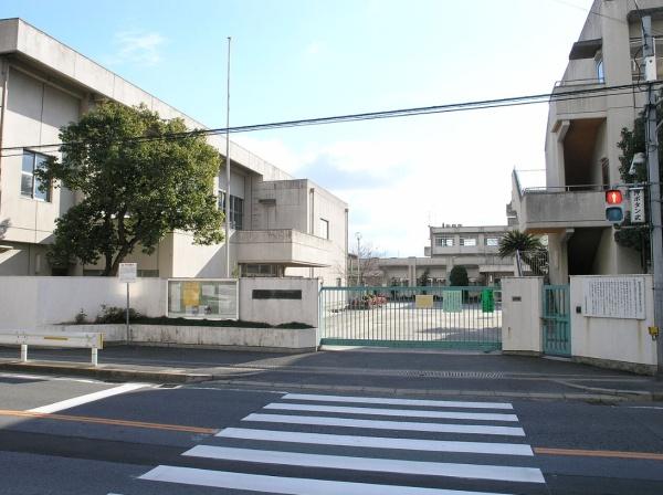 八尾市田井中2丁目1号棟　新築戸建(八尾市立志紀中学校)