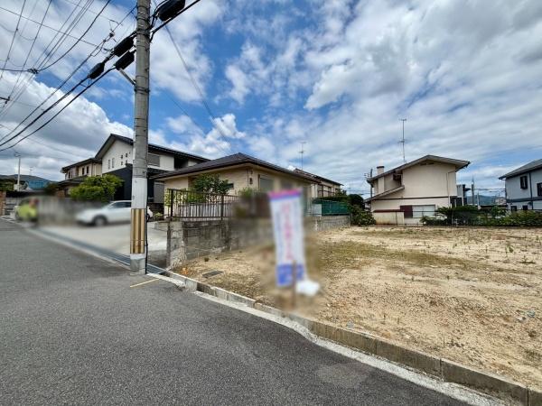 羽曳野市羽曳が丘３丁目の土地