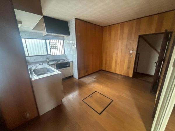 堺市西区上野芝向ヶ丘町６丁の中古一戸建て