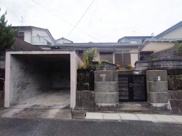 富田林市富美ケ丘町の中古一戸建て