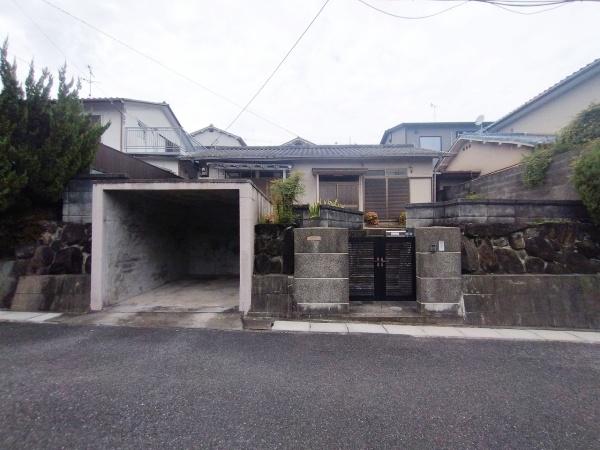 富田林市富美ケ丘町　中古戸建