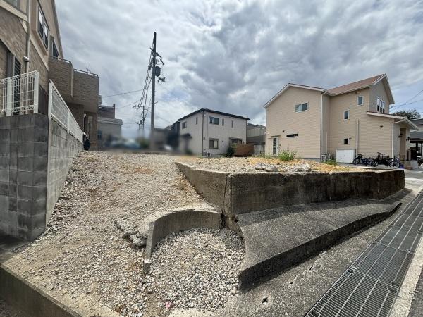 和泉市唐国町３丁目の土地