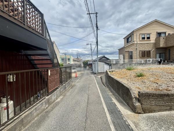 和泉市唐国町３丁目の土地