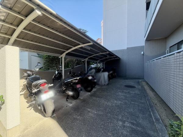 ローレルスクエア和泉中央B棟