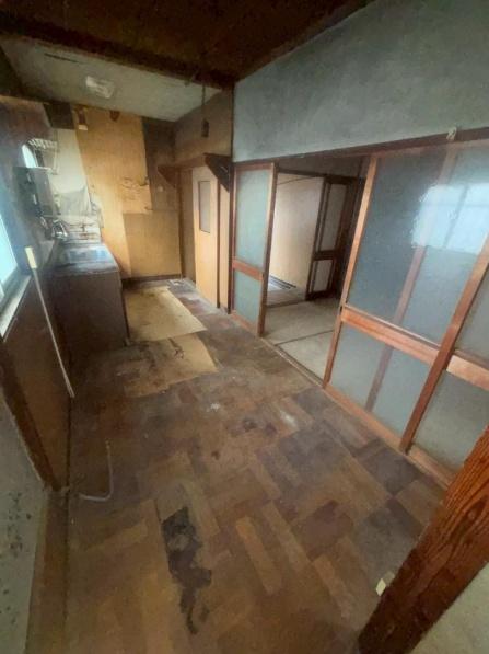 堺市西区浜寺船尾町西2丁　中古戸建
