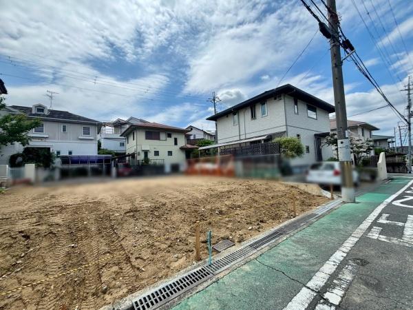 羽曳野市学園前４丁目の土地