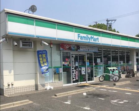 堺市北区百舌鳥陵南町３丁の中古一戸建て(ファミリーマート堺百舌鳥梅町三丁店)
