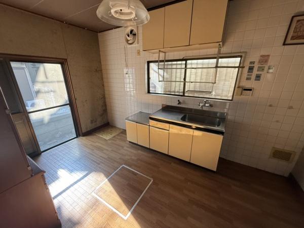 堺市北区百舌鳥陵南町3丁　中古戸建