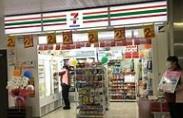 アンビエント上野芝(セブンイレブンキヨスクJR上野芝駅改札口店)
