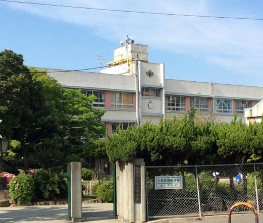 和泉市鶴山台３丁目の土地(和泉市立鶴山台南小学校)